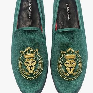 Loafers for Men Green Velvet Shoes of Fashion Embroidered Size 9